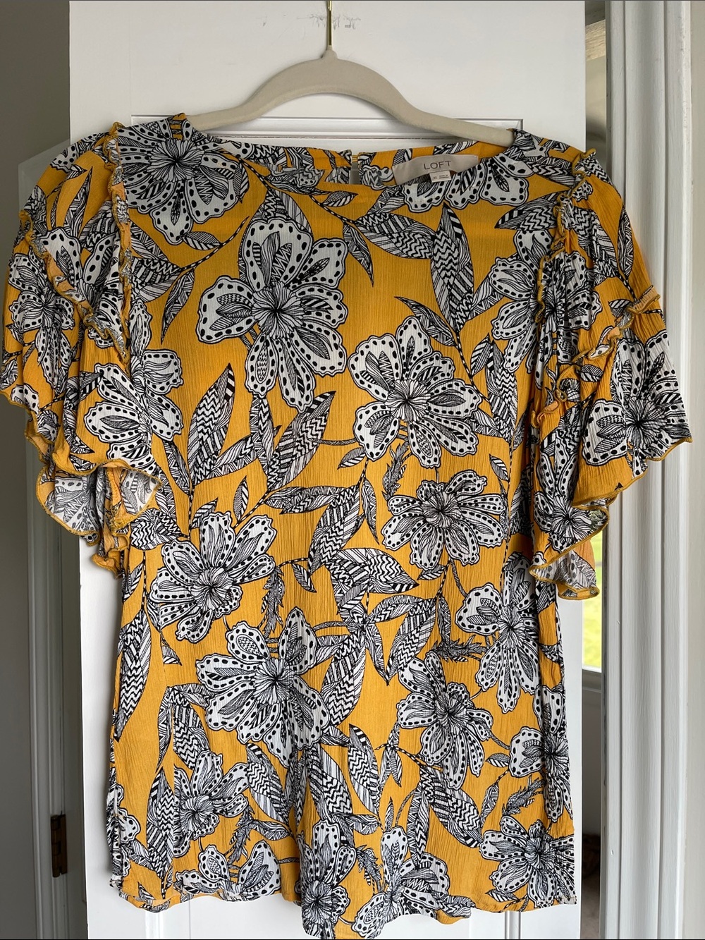 LOFT Short Sleeve Floral Flutter Sleeve Blouse